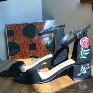 Embroidered Blocked Heel Sandal W8